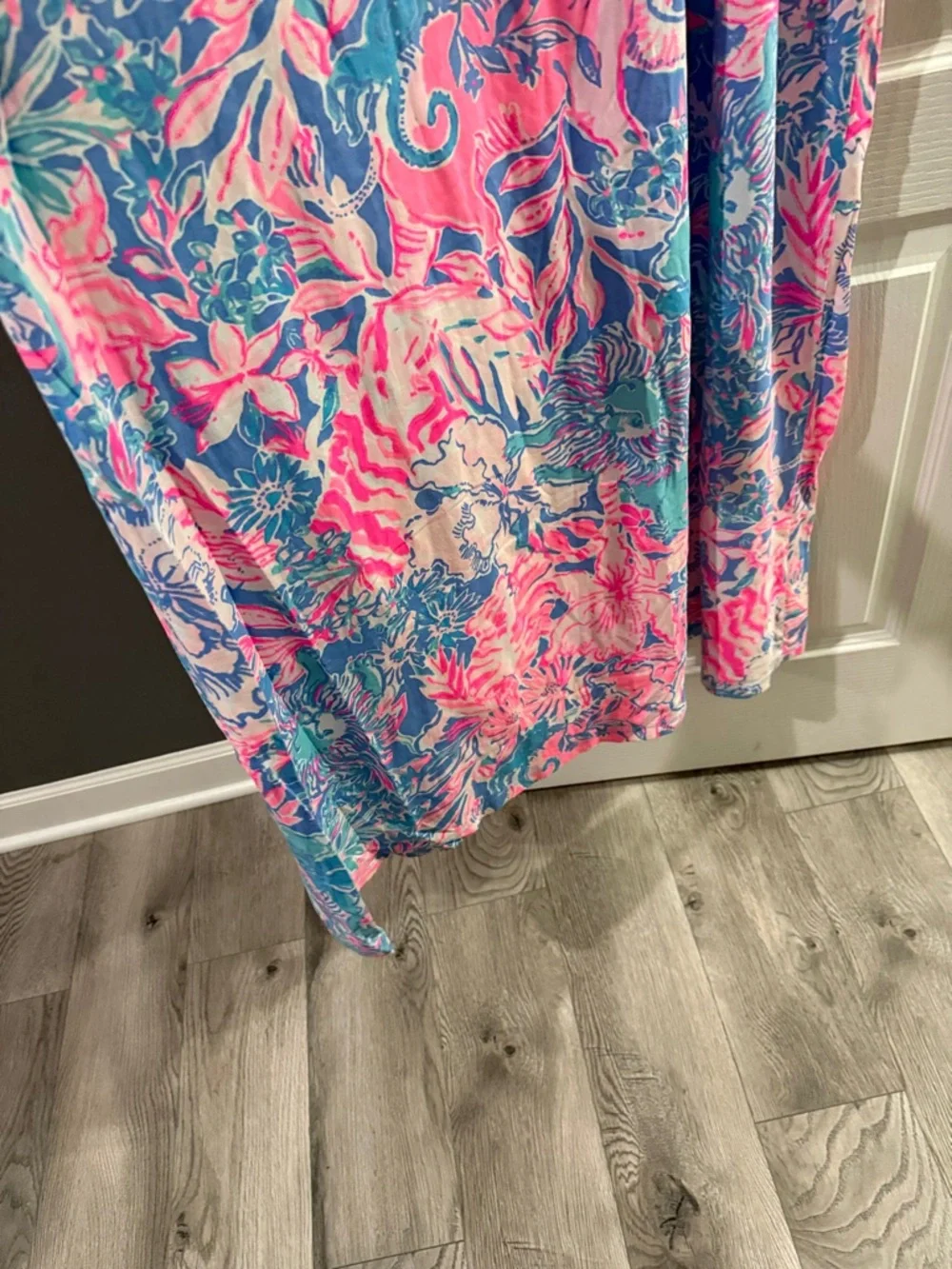 Sleeveless Tropical Print Maxi Dress in Pink & Blue - Picture 4 of 5